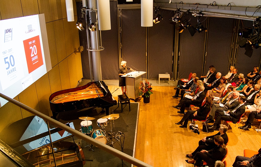 Kulturstaatsministerin Prof. Monika Grütters beim Festakt des AsKI in der Akademie der Künste am 30.5.2017, Foto: Ekko von Schwichow, Berlin