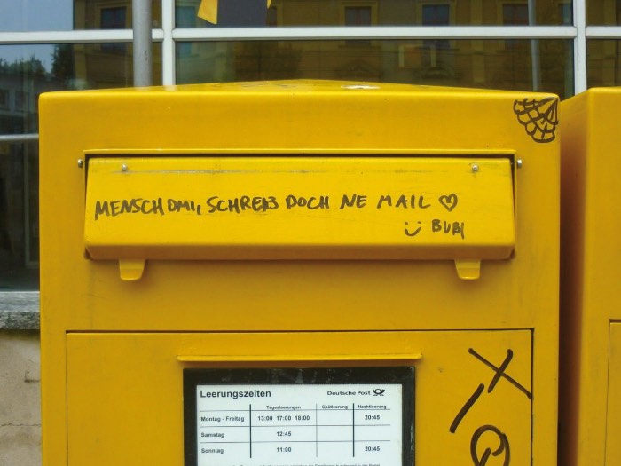   Alles eine Altersfrage?  Kommentar zum Briefeschreiben, 2017, Foto: Gunnar Goehle