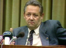 Screenshot Fernseh­datenbank DRA: Vorschaubild zur Pressekonferenz mit Günter Schabowski aus 'Die Aktuelle Kamera'; Foto: DRA