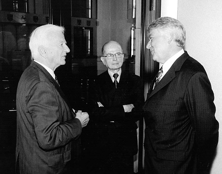 Maecenas-Ehrung 2003, Im Gespräch: Richard von Weizsäcker, Günter Braun, Volkmar Hansen, © Foto: Ekko von Schwichow, Berlin