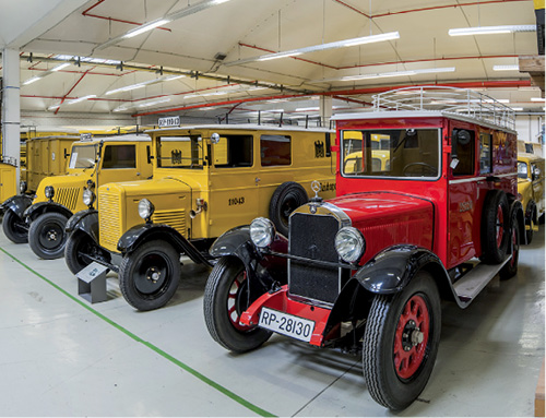 Kleintransporter und LKW – Postfahrzeuge im Depot des Museums für Kommunikation Frankfurt, © Bert Bostelmann MSPT / Museum für Kommunikation Frankfurt 