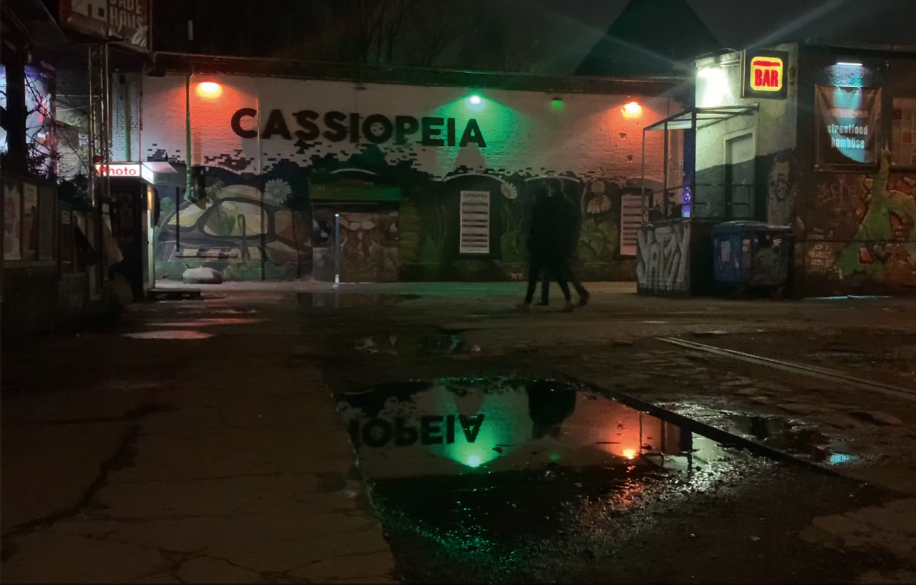 Abschlussfilm 'Spaghetti, Schein und Scherben' der Projektgruppe Katholische Schule Liebfrauen, Projektthema 2020 'Empfindung im Film', Foto: Deutsche Kinemathek