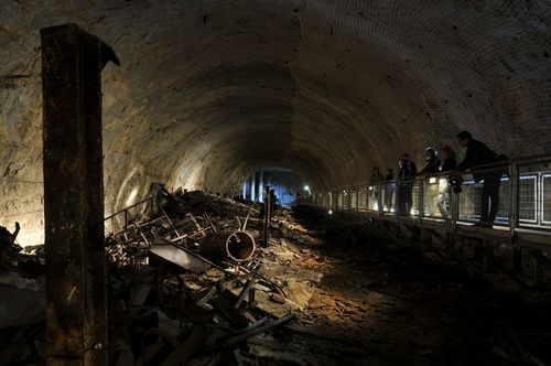 Mittelbau Dora: Querstollen - Ehemalige Kammer 45, Foto: KZ-Gedenkstättte Mittelbau-Dora, Claus Bach Mittelbau Dora: Querstollen - Ehemalige Kammer 45, Foto: KZ-Gedenkstättte Mittelbau-Dora, Claus Bach