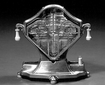 Drehtoaster, Universal E 9411 Landers, Frary & Clark, USA, um 1928, Sammlung Deutsches Brotmuseum Ulm, Foto: Deutsches Brotmuseum Ulm