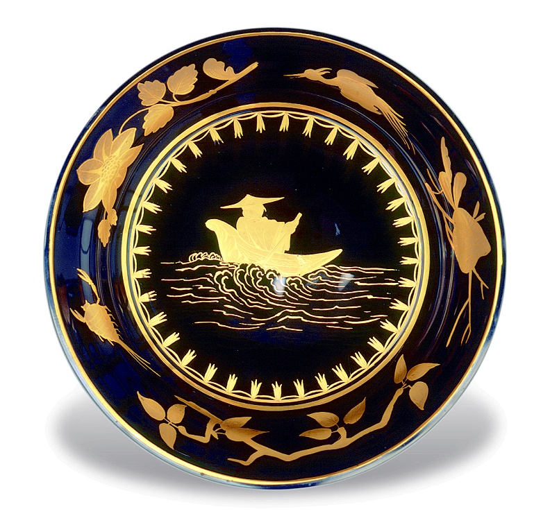 Südböhmen, Hütten des Georg Franz August von Buquoy (1781–1851) in Silberberg und Georgenthal Teile eines Teeservices: Teller mit Boot fahrendem Chinesen. Um 1830 Hyalithglas mit Glanz- und Mattgoldmalerei © Klassik Stiftung Weimar